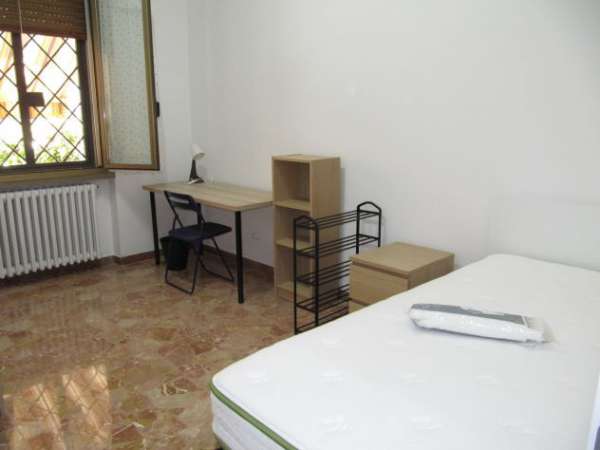 Foto DAL 1-9-25 SINGOLA A STUDENTESSA MATRICOLA 1 ANNO Q.RE SARAGOZZA