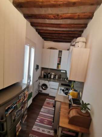 Foto Deliziosa stanza con bagno privato in pieno centro