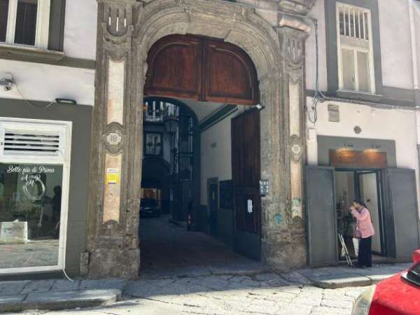 Foto Deposito in affitto a Napoli - 2 locali 95mq