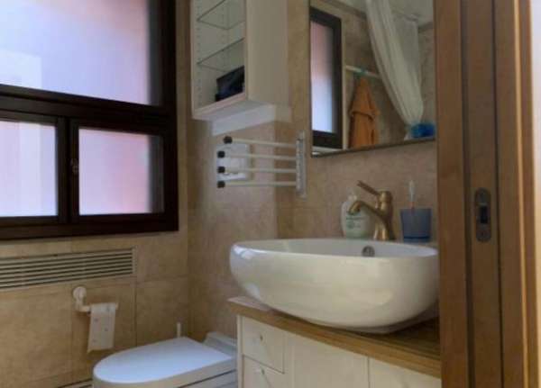 Foto DISPONIBILE POSTO LETTO