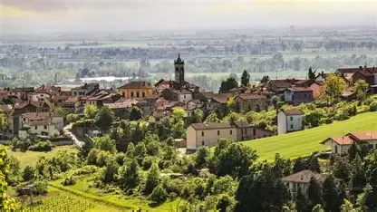 Foto DIVERSI APPARTAMENTI SU TORTONA