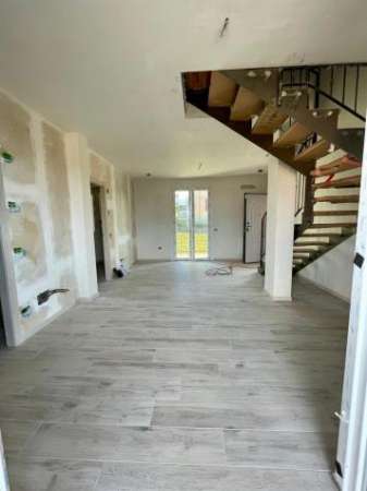 Foto dvr1180 - nupvissima panoramoca villetta di 3 locali - doppi servizi - doppio box - 2 posti auto scoperti