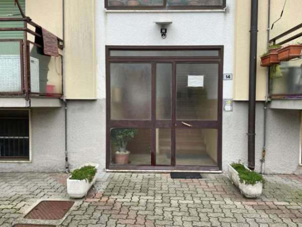 Foto dvr575 - trilocale nn arredato - balconato - box e cantina