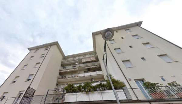 Foto Elegante Appartamento in Viale Ruggero Baldini