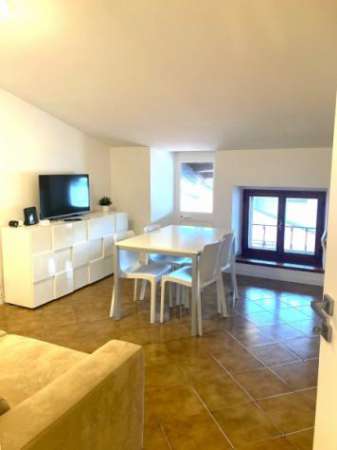 Foto Elegante bicamere in centro storico con garage