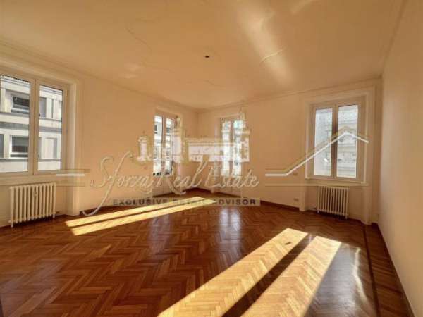 Foto Elegante Ufficio 6 Locali a Milano Centro