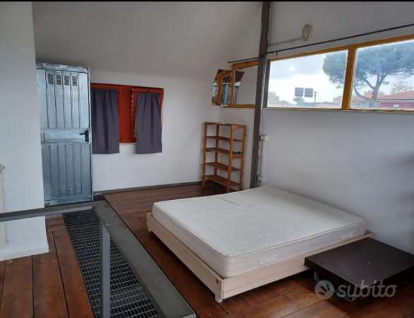 Foto EUR VALLERANO BILOCALE LOFT SU 2 LIVELLI