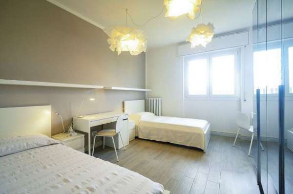 Foto EURO 435 MENSILI POSTO LETTO IN CAMERA DOPPIA PER STUDENTESSA UNIVERSITARIA