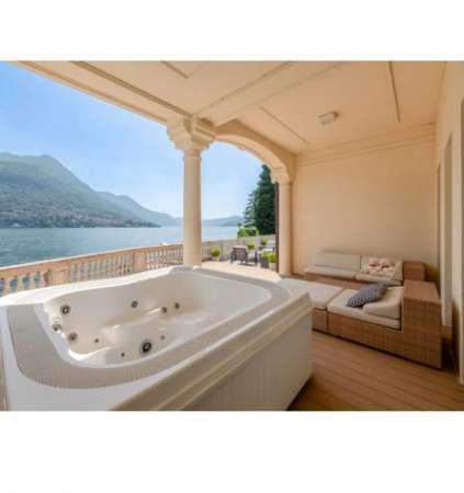 Foto Extra Luxury in Moltrasio