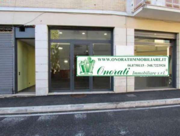 Foto Filiale bancaria in affitto a Frascati - 3 locali 185mq