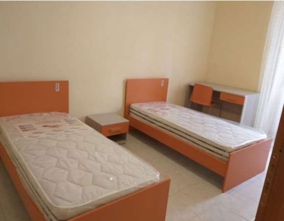 Foto Fittasi camera singola a studente