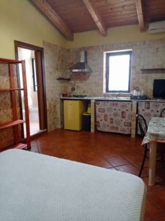 Foto FITTASI MONOLOCALE  A VARCATURO