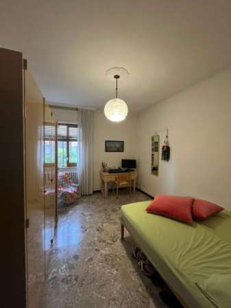 Foto Fittasi stanza singola ragazza Bari