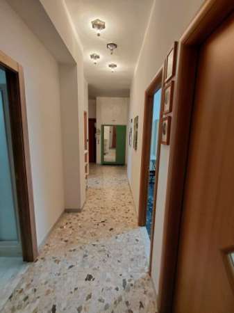 Foto FITTASI STANZE ARREDATE- VIA BRINDISI,35