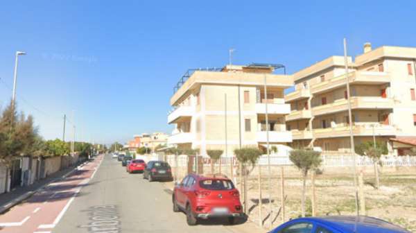 Foto FIUMICINO QUADRILOCALE CON TERRAZZO
