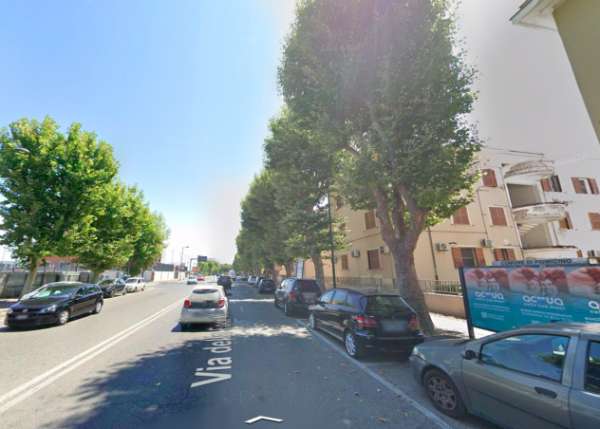 Foto FIUMICINO TRILOCALE ARREDATO CON DOPPI SERVIZI E BALCONE.