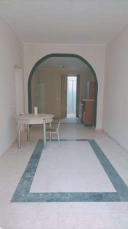 Foto Floridia propone appartamento non mobiliato in affitto solo a referenziati