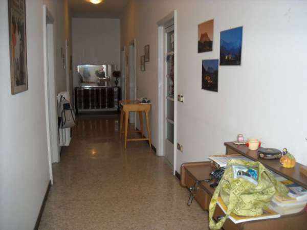 Foto FORLI'- AFFITTASI STANZA A STUDENTESSA