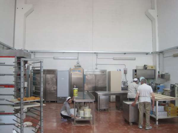 Foto forno pasticceria avviato imola mordano bologna parcheggio centro commerciale