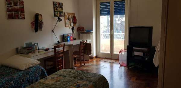 Foto Fuorigrotta 1 posto letto in doppia per Studentessa