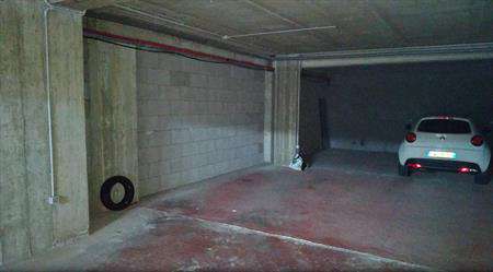 Foto Garage / Posto auto in Affitto, 1 Locale, 15 mq (COSENZA VIALE M