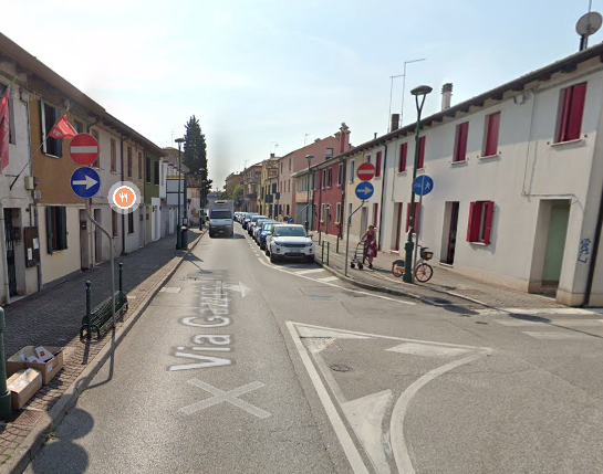 Foto GAZZERA - SPLENDIDO APPARTAMENTO OPEN SPACE DI 85 MQ