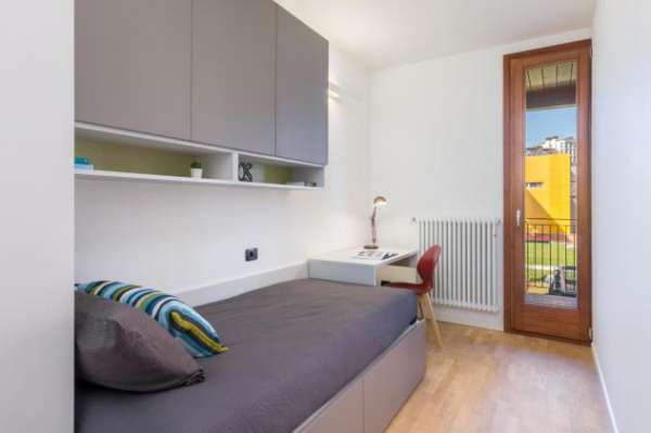 Foto Graziosa singola con balcone [FE_DRS71a/A-A_S1]