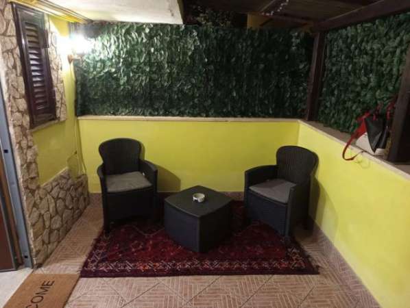 Foto GROTTE CELONI TRILOCALE CON CORTILE PRIVATO PAVIMENTATO