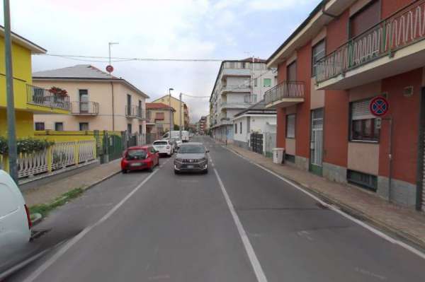 Foto GRUGLIASCO QUADRILOCALE RISTRUTTURATO+ TERRAZZINO