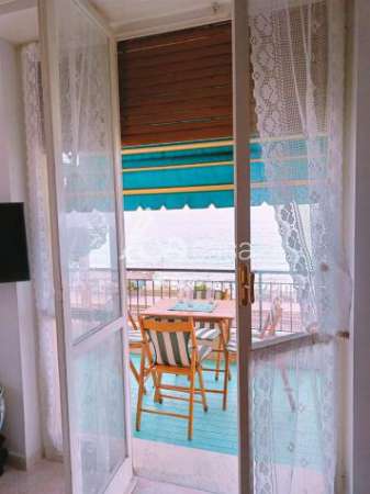 Foto ID 882 Loano Via delle Olivette fronte mare CIN IT009034C2QFJJL46H