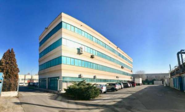 Foto Immobile di 125 m con 1 locale in affitto a Brescia