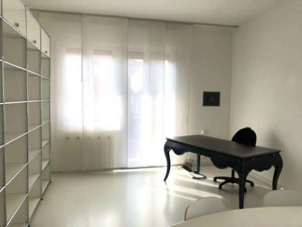 Foto Immobile di 130 m con 5 locali in affitto a Treviso