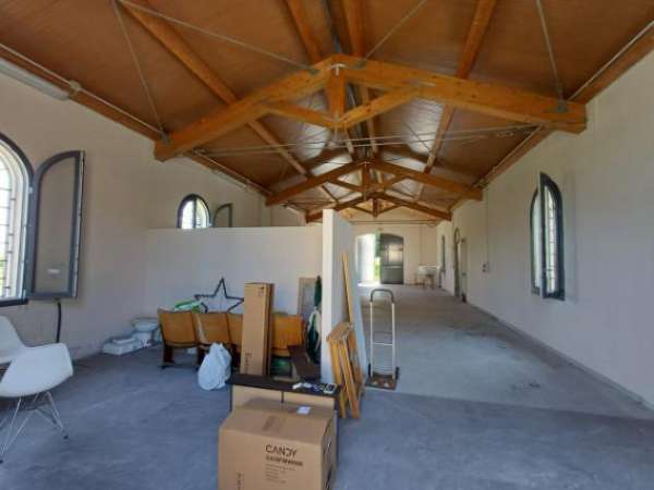Foto Immobile di 140 m con 1 locale in affitto a Carpi
