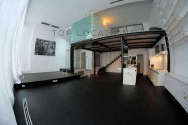 Foto Immobile di 140 m con 2 locali in affitto a Milano