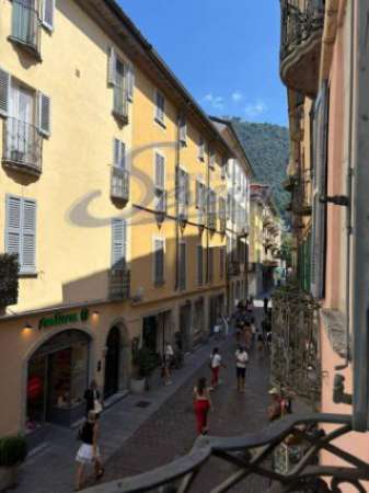 Foto Immobile di 1511 m con 1 locale in affitto a Como