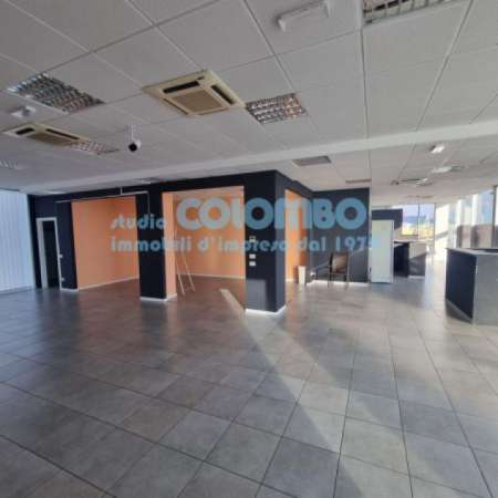 Foto Immobile di 200 m con 1 locale in affitto a Mazzano