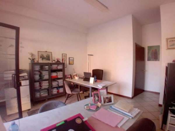 Foto Immobile di 31 m con 1 locale in affitto a Casalecchio di Reno