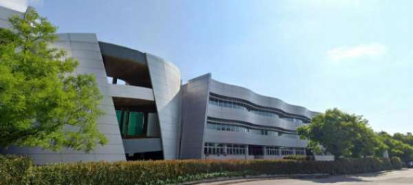 Foto Immobile di 450 m con pi di 5 locali in affitto a Castel Maggiore