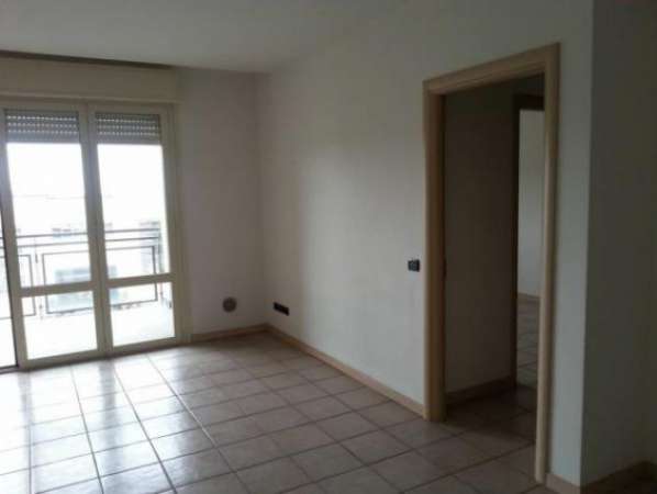 Foto Immobile di 50 m con 1 locale in affitto a San Zeno Naviglio