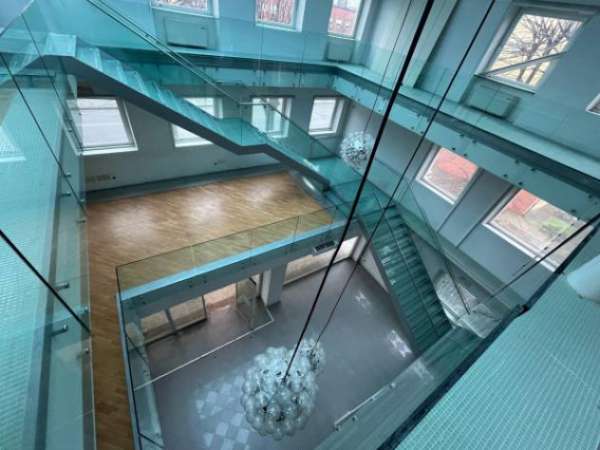 Foto Immobile di 500 m con pi� di 5 locali in affitto a Manerbio