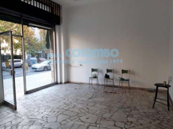 Foto Immobile di 55 m in affitto a Brescia
