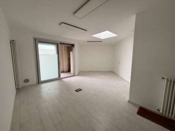 Foto Immobile di 60 m con 2 locali in affitto a Lallio