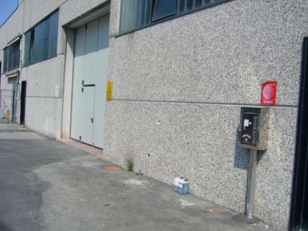 Foto Immobile di 600 m con 1 locale in affitto a Formigine