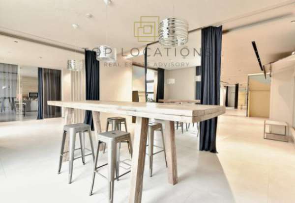 Foto Immobile di 650 m in affitto a Milano