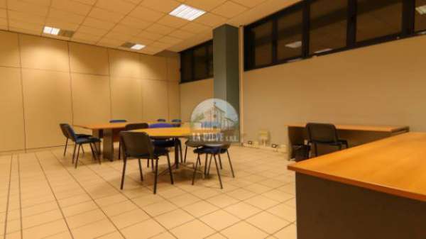 Foto Immobile di 900 m con pi� di 5 locali in affitto a Pozzolo Formigaro