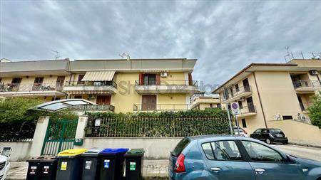 Foto in Affitto, 5 Locali, 90 mq, Floridia