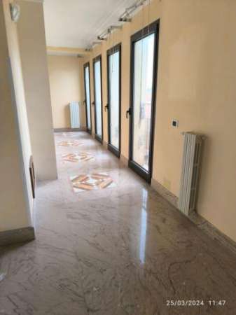 Foto in affitto attico zona prima periferia mq275 numero localicinque