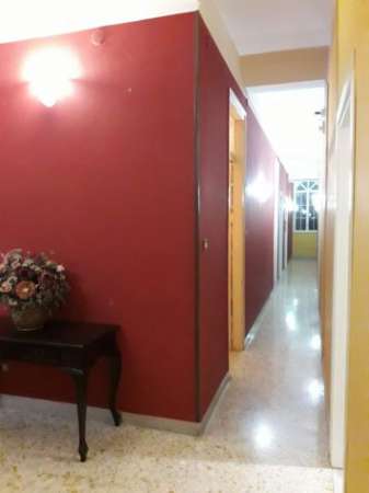 Foto In Corso Tukory ampia e luminosa stanza per studenti