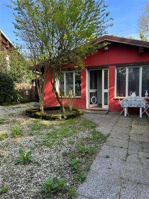 Foto Indipendente - Singola a Marina Levante, Massa