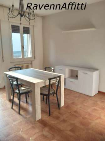 Foto INDIPENDENTE CON GIARDINO E TAVERNETTA POGGI 500